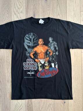 Vintage 1999 WCW Rey Mysterio Jr. "Size Doesn't Matter" T-Shirt, Size L